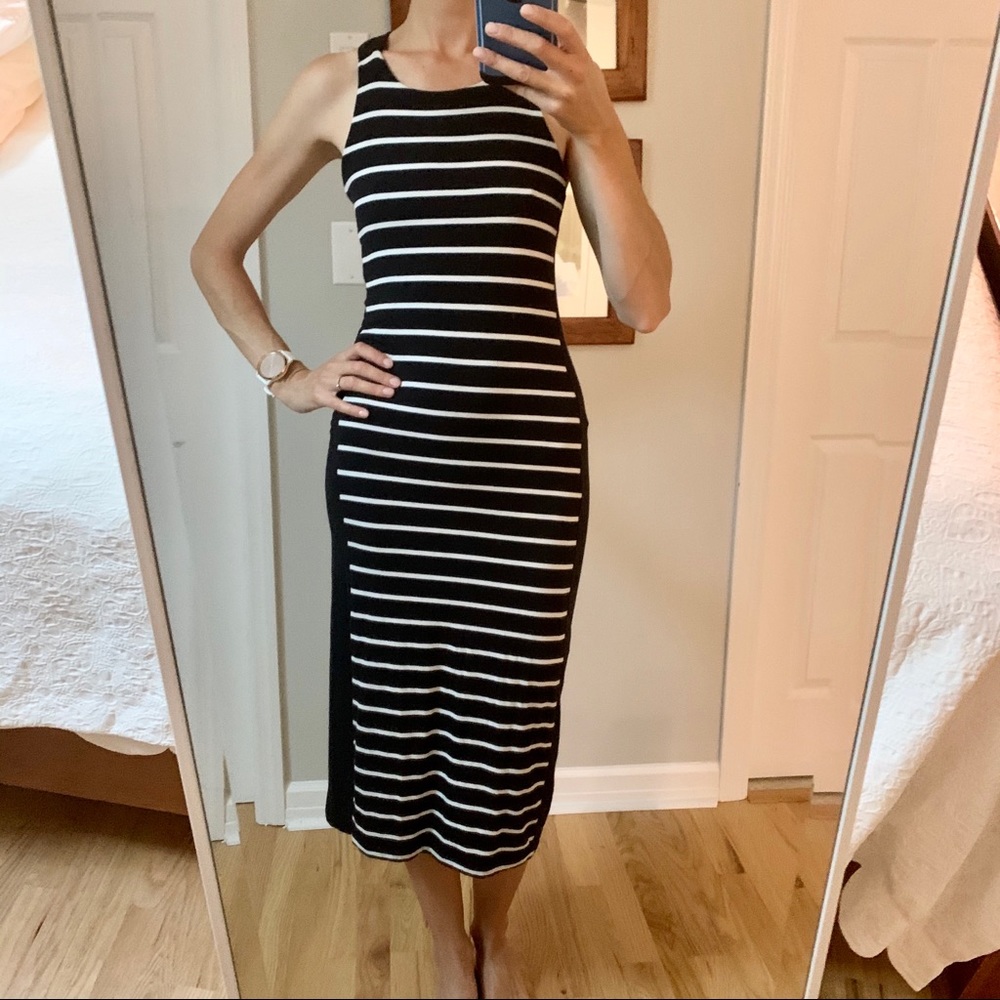 Athleta Getaway Midi Dress